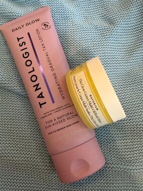Naturium glow getter body butter + tanologist daily glow bundle